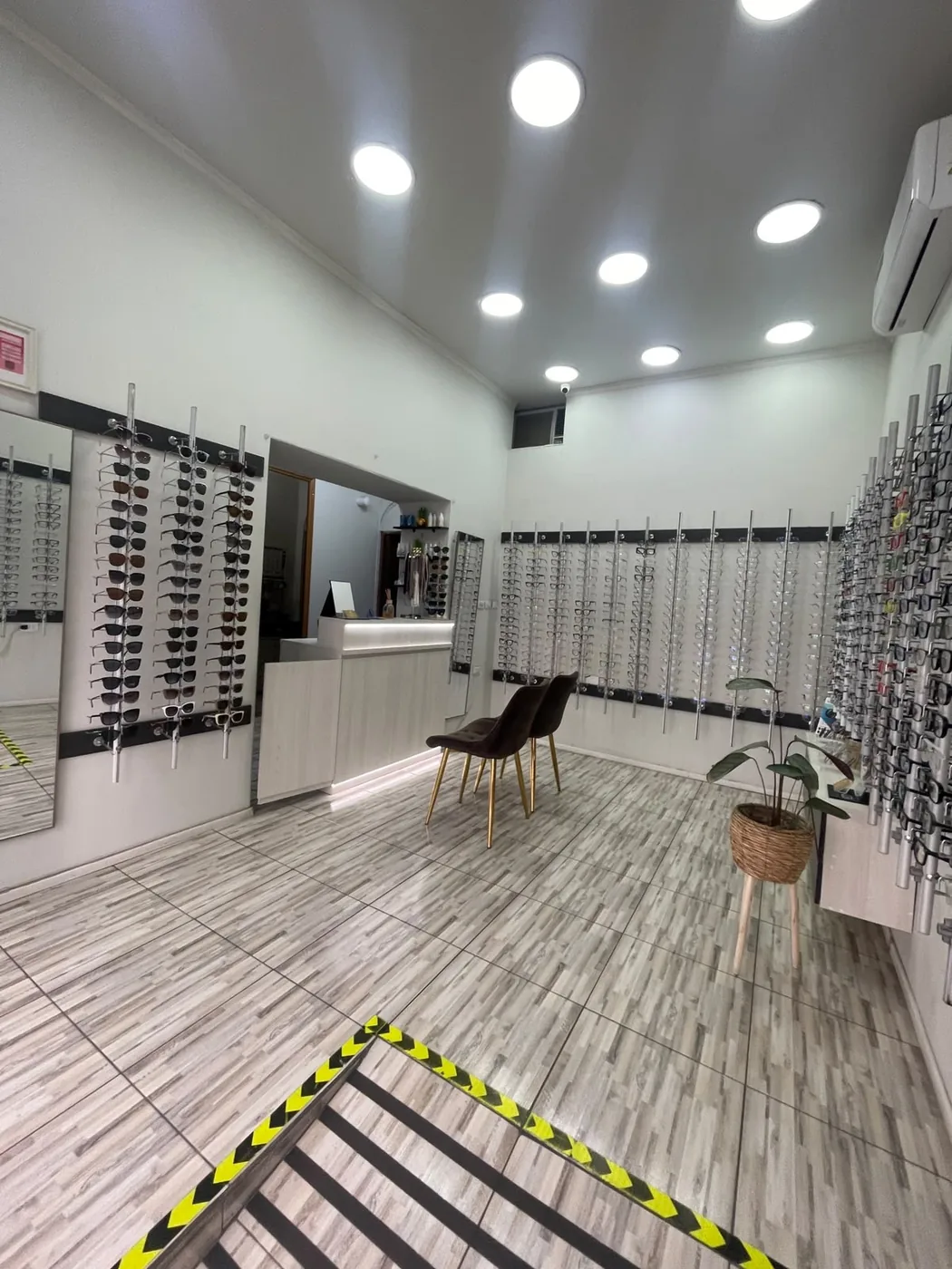 Interior Óptica Mira Rancagua